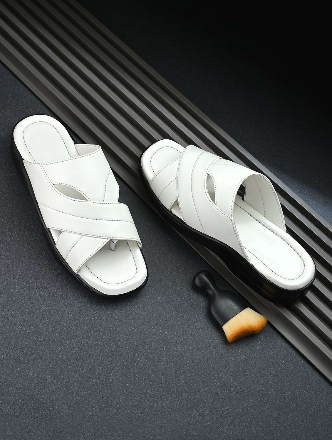 men solid slip on sandal