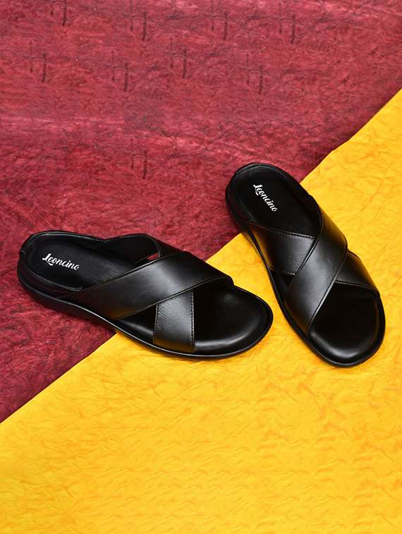 men solid slip on sandal