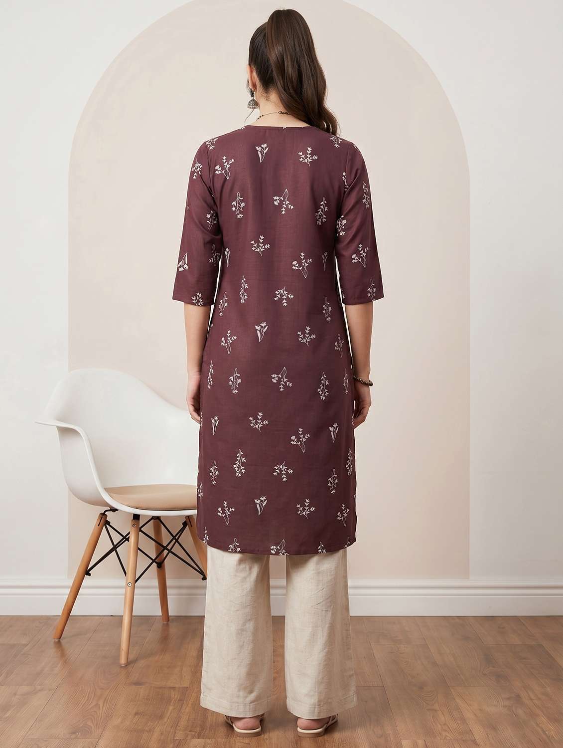women printed three quarter sleeve straight kurta - 22499089 -  Standard Image - 4