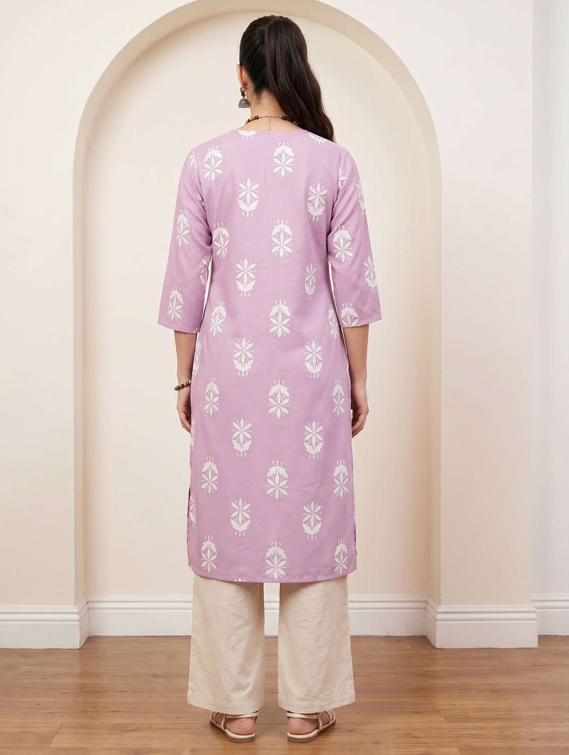 women printed three quarter sleeve straight kurta - 22499090 -  Standard Image - 4
