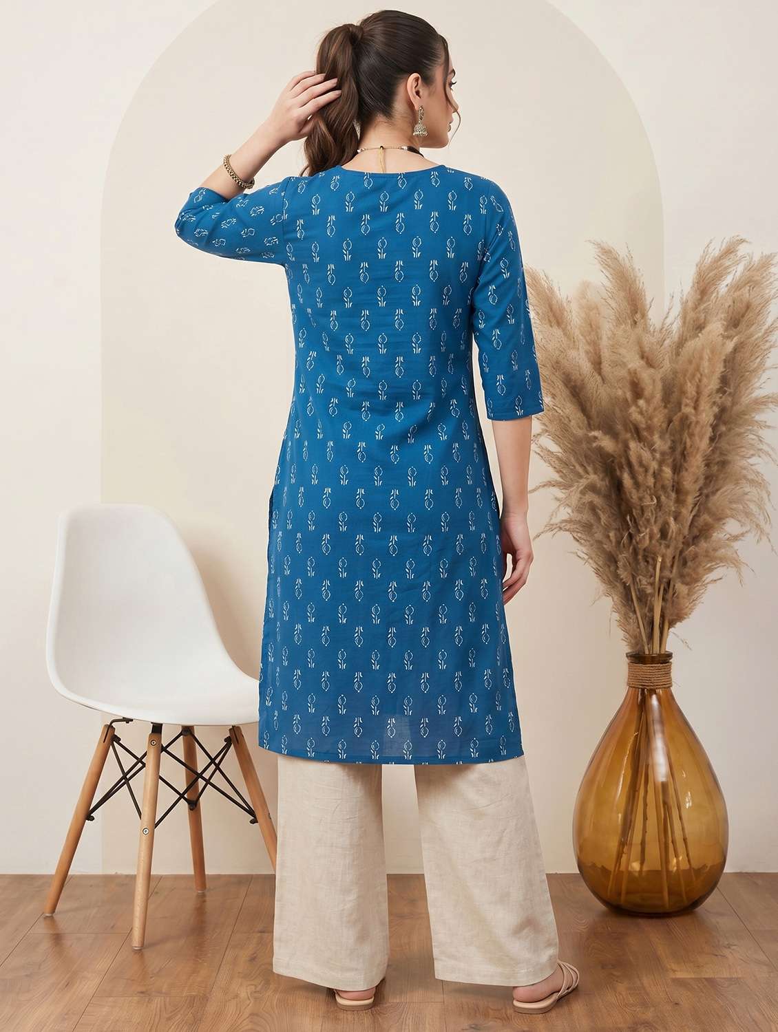 women printed three quarter sleeve straight kurta - 22499092 -  Standard Image - 4