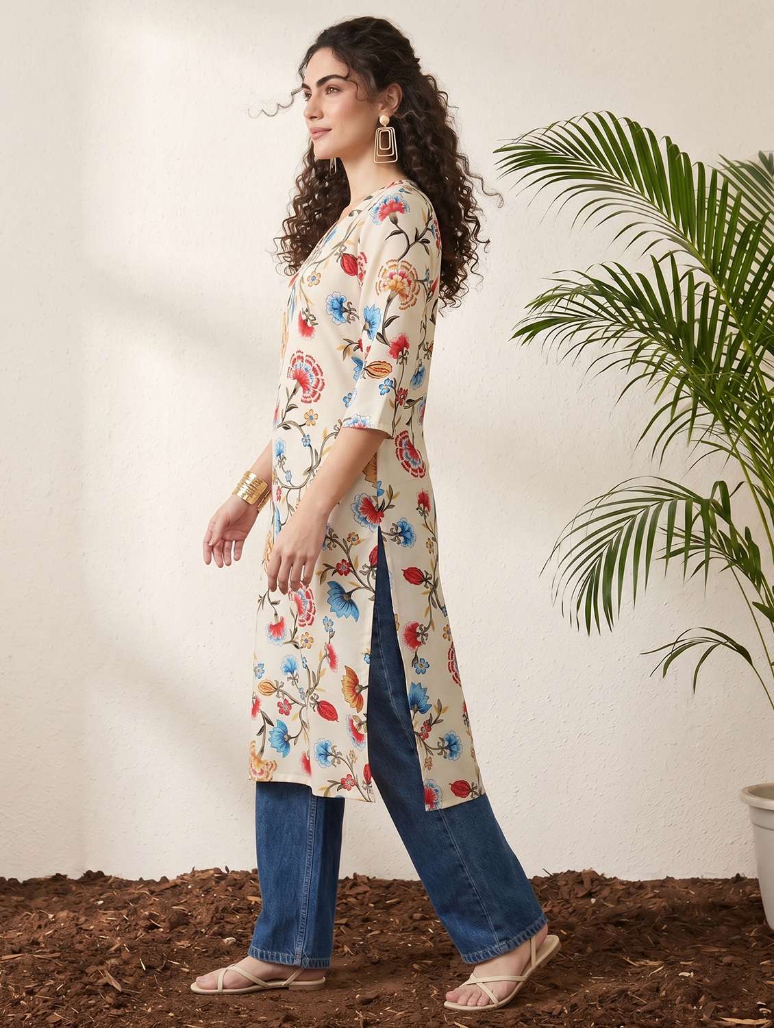 women printed three quarter sleeve straight kurta - 22499096 -  Standard Image - 4