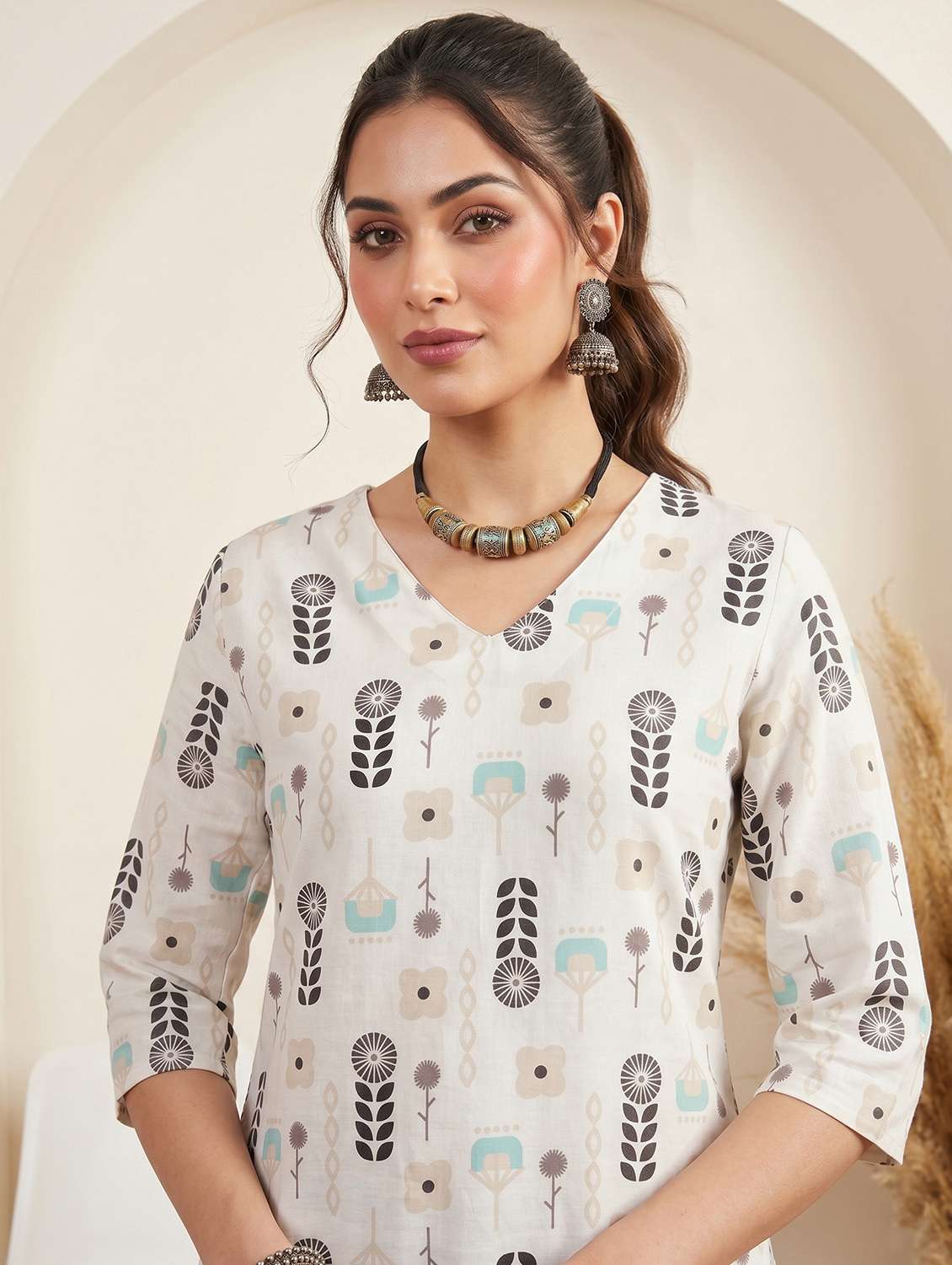 women printed three quarter sleeve straight kurta - 22499098 -  Standard Image - 1