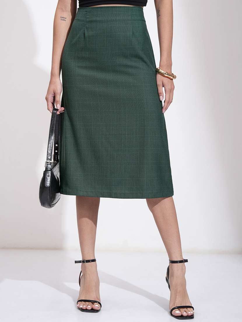 women checks printed mid rise a-line skirt