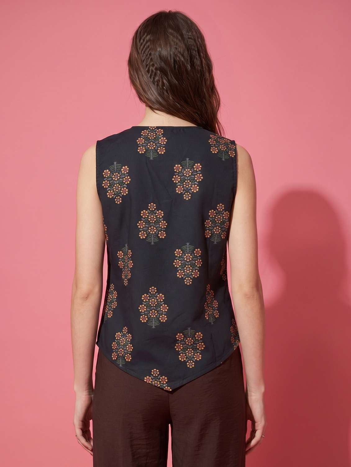 women floral printed sleeveless vest top - 22499417 -  Standard Image - 4