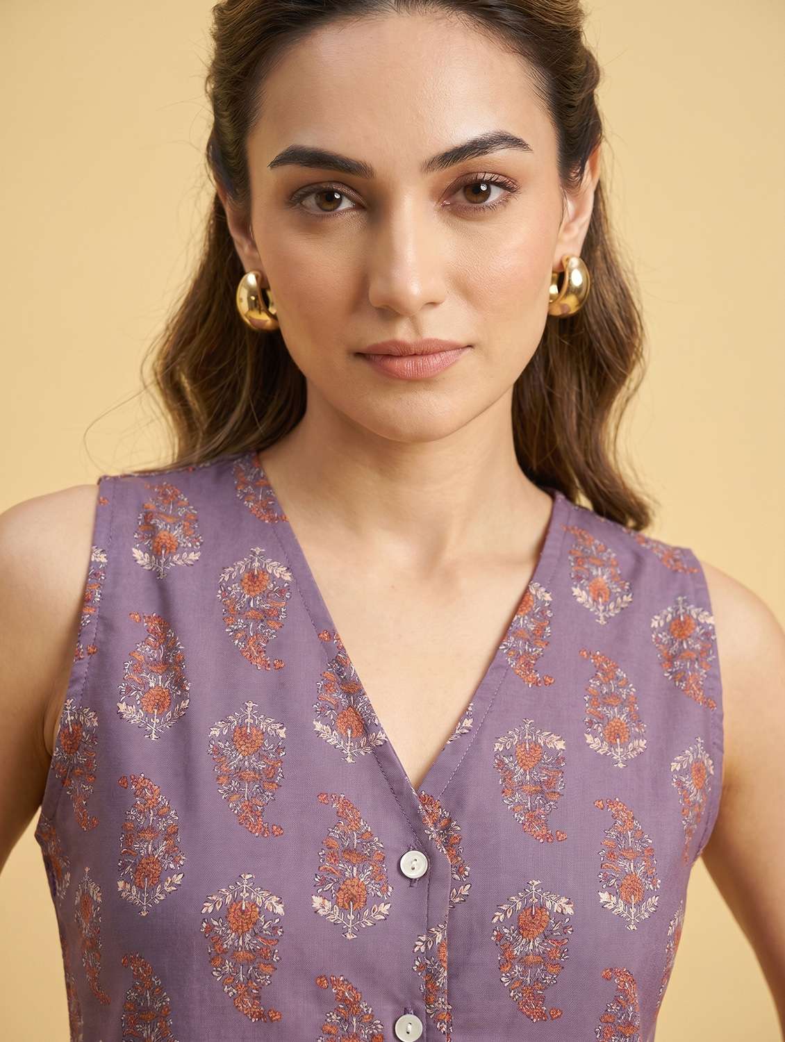 women printed sleeveless regular fit vest top - 22499425 -  Standard Image - 1