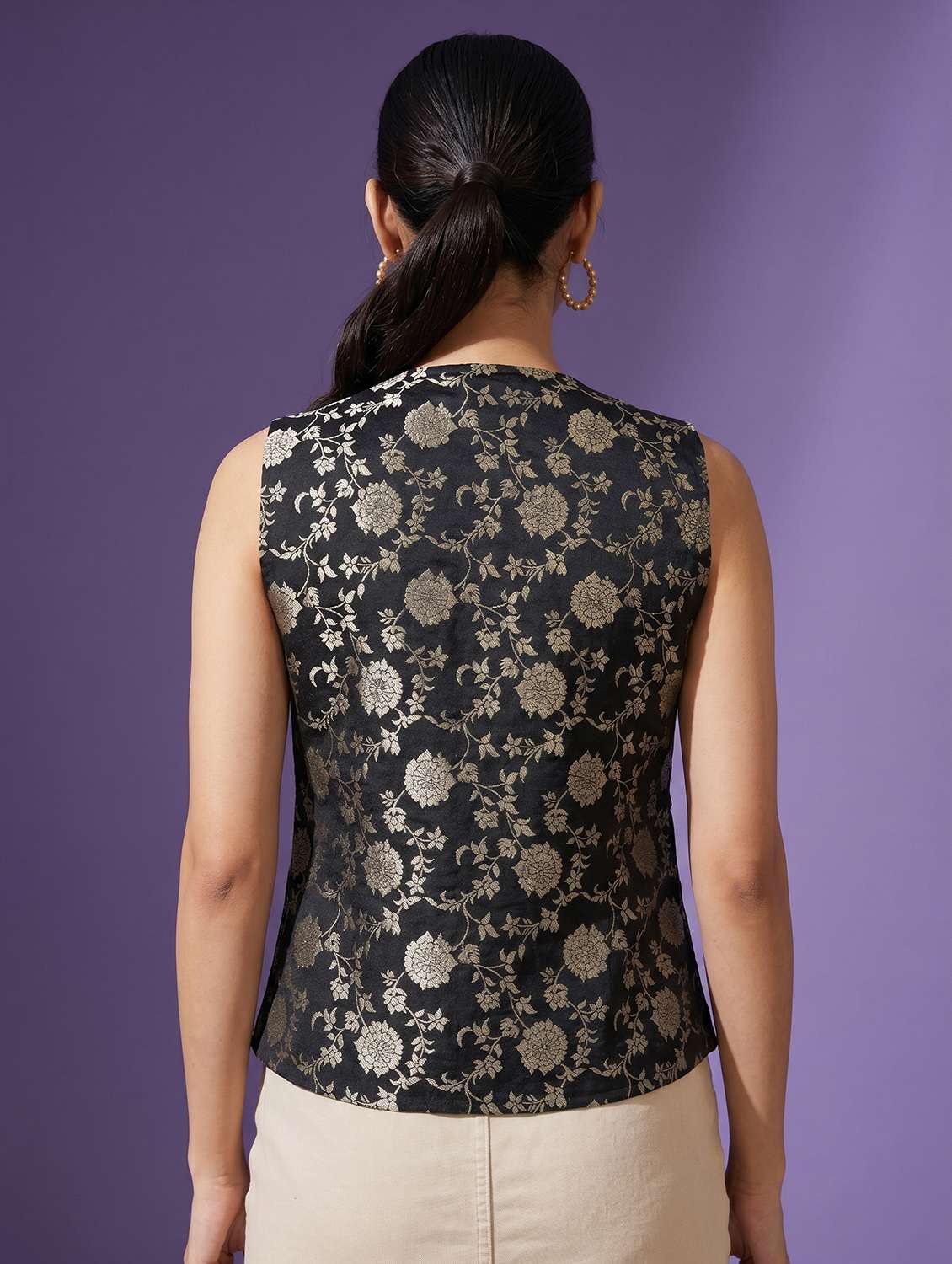 women self design sleeveless vest top - 22499447 -  Standard Image - 4