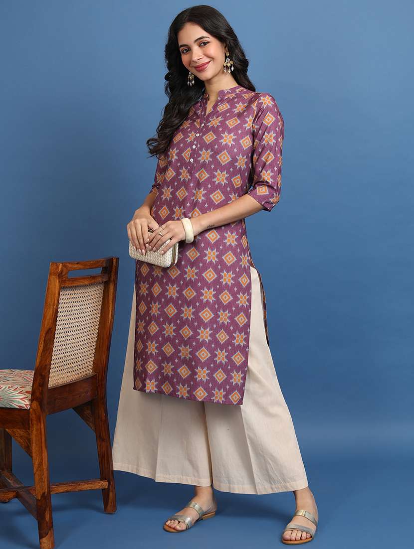 women printed three quarter sleeve straight kurta