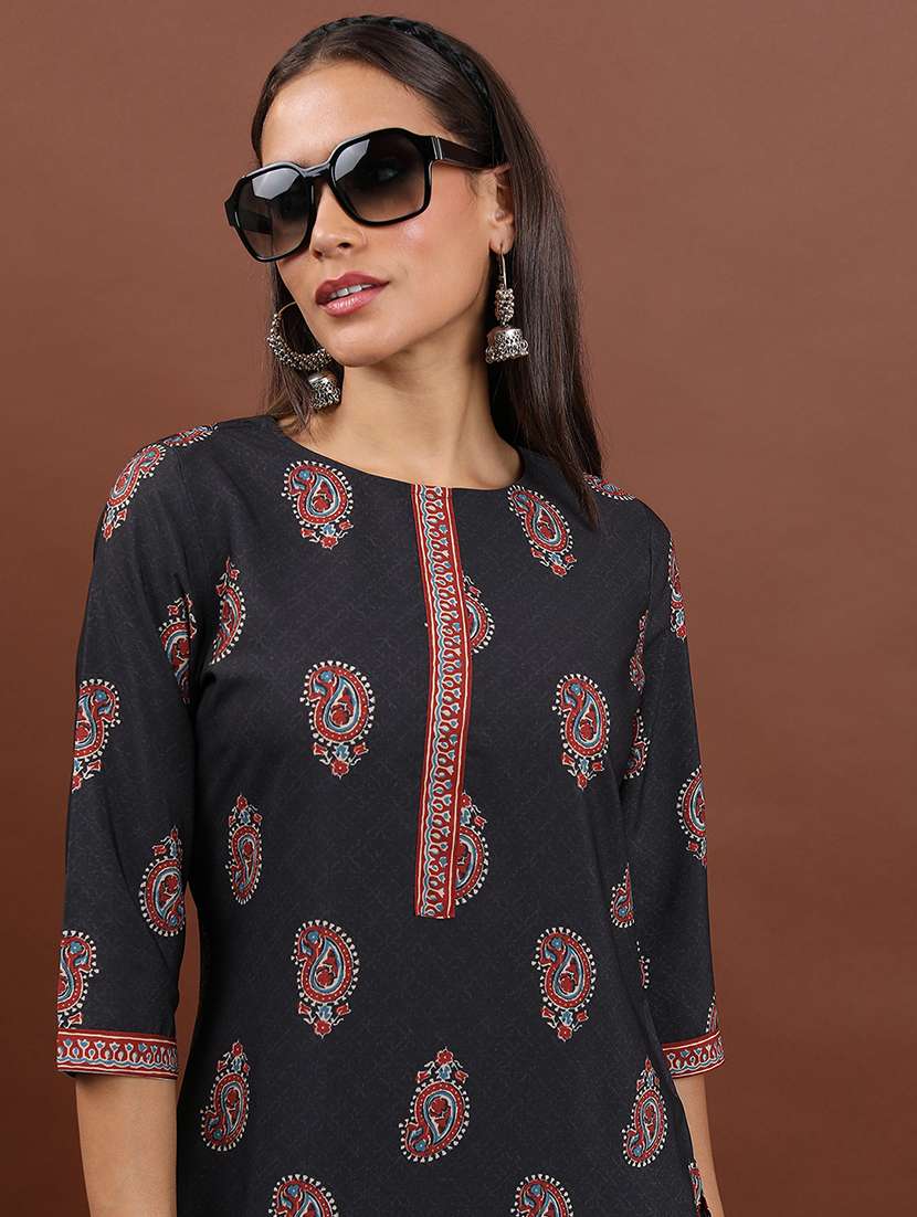 women printed three quarter sleeve straight kurta - 22499531 -  Standard Image - 1