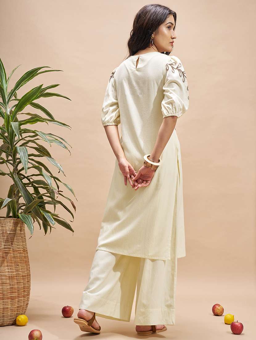 Women Embroidered Puff Sleeves Straight Kurta - 22499559 -  Standard Image - 4