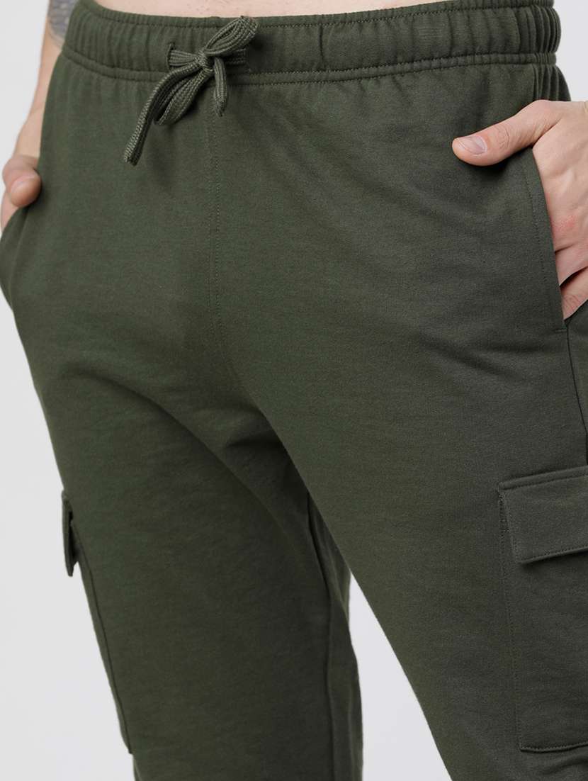 men solid mid rise regular fit cargo  - 22499632 -  Standard Image - 1