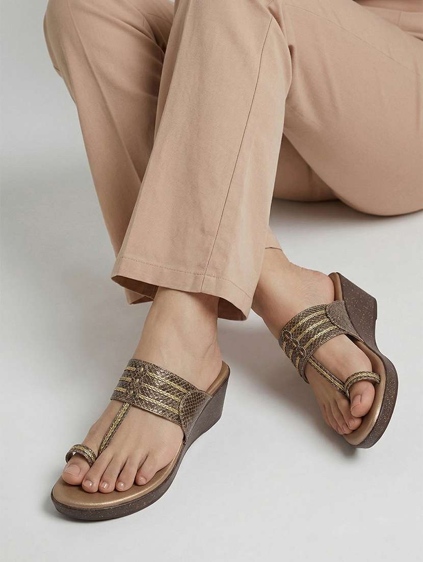 Women Animal Print One Toe Wedges - 22499686 -  Standard Image - 4