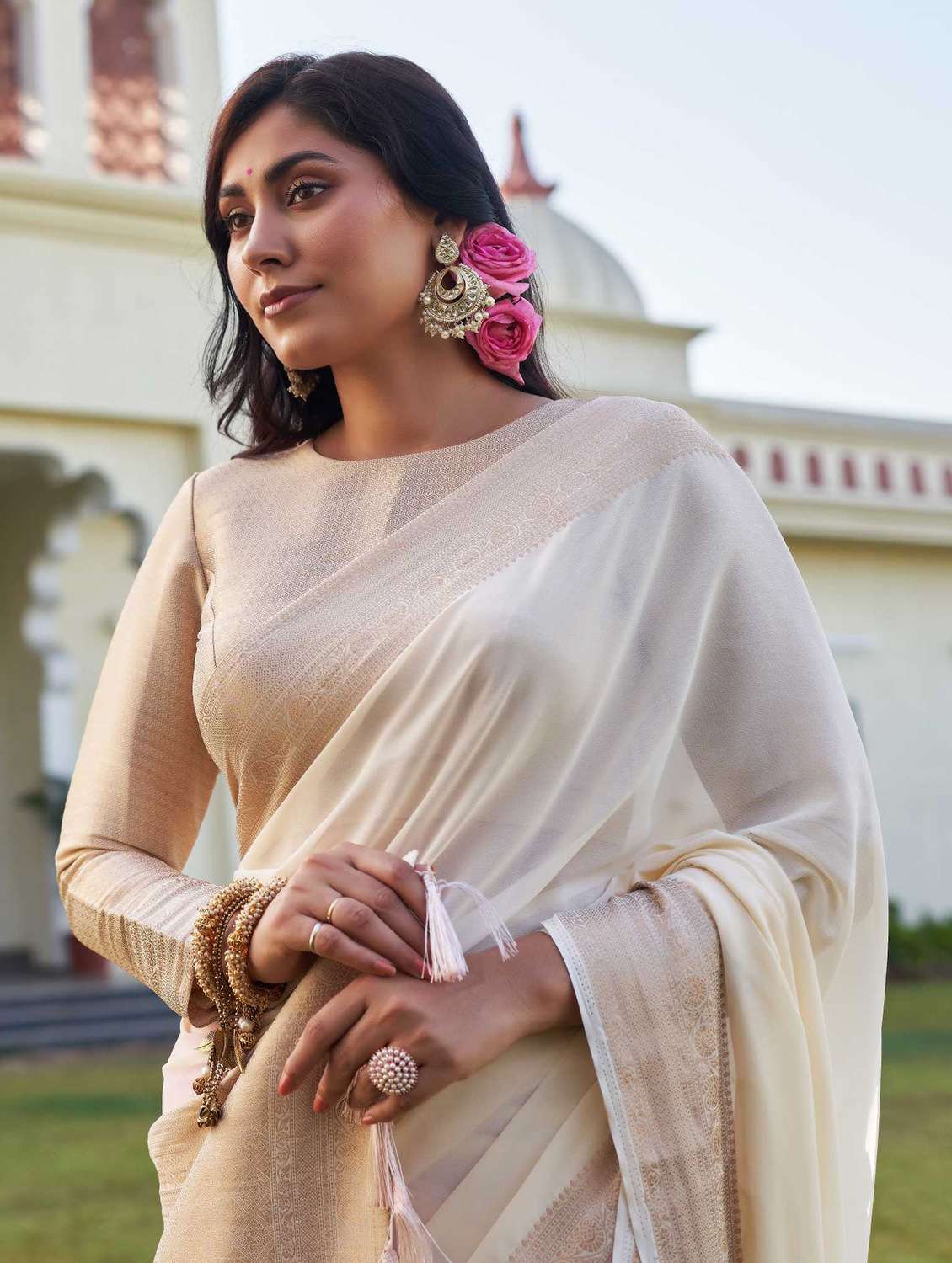 women ombre bordered saree with blouse - 22499804 -  Standard Image - 1