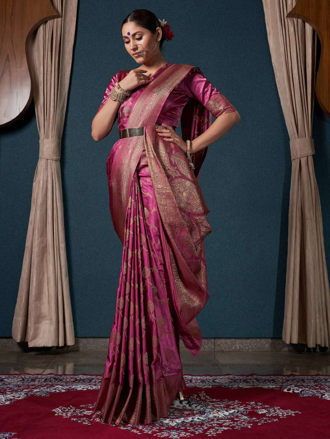 women self design banarasi saree with blouse - 22499827 -  Standard Image - 4
