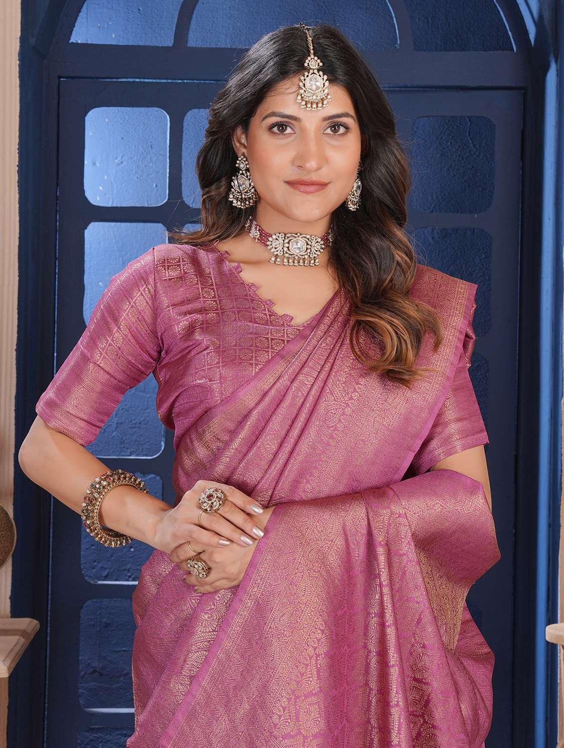 women self design kanjivaram saree with blouse - 22499833 -  Standard Image - 1