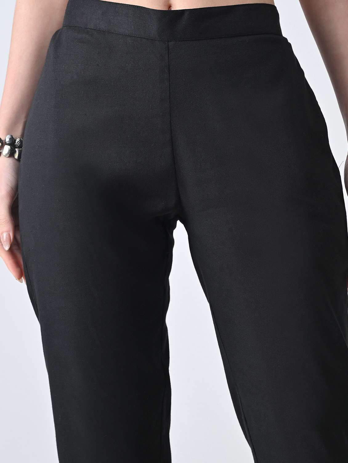 women solid mid rise tapered pant - 22500107 -  Standard Image - 1