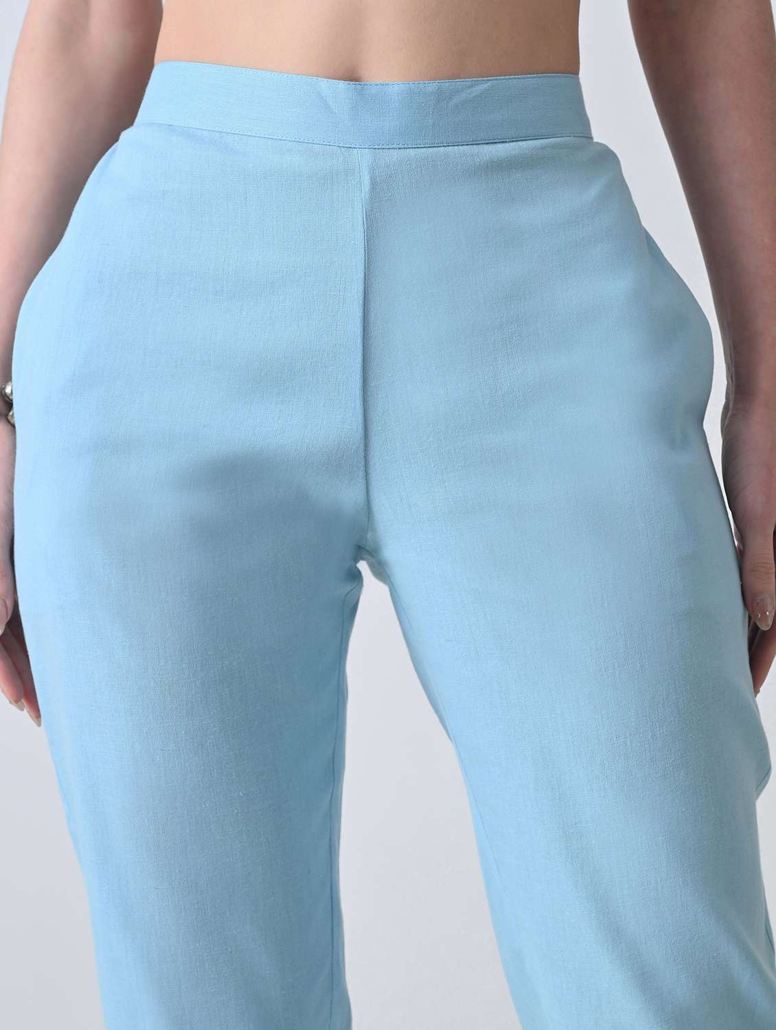 women solid mid rise tapered pant - 22500108 -  Standard Image - 1