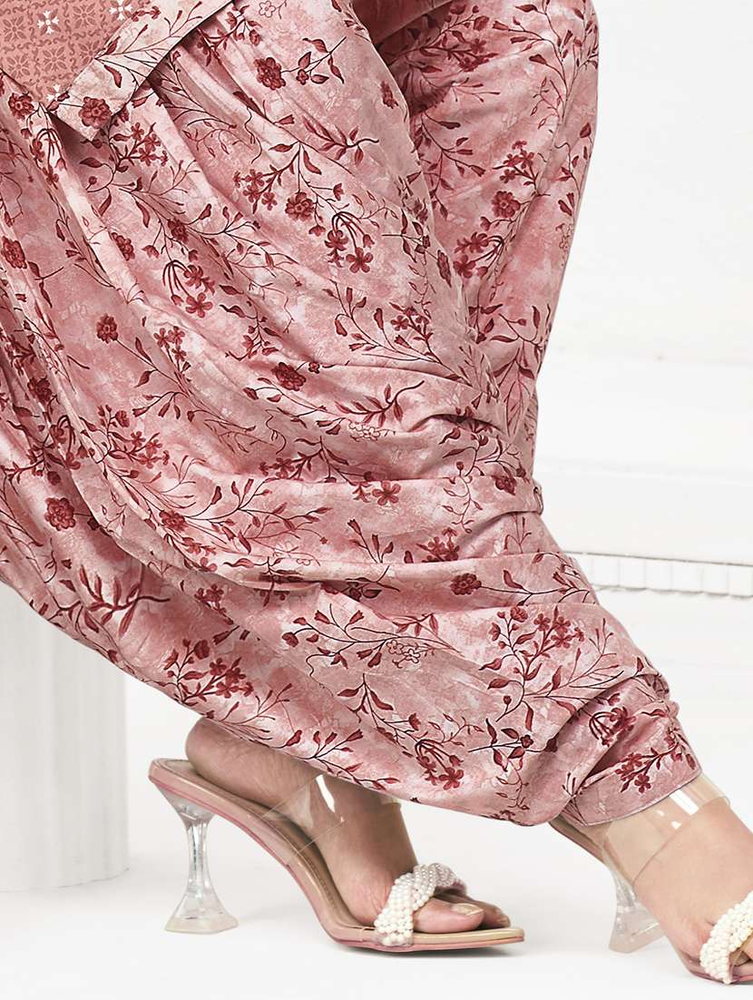women printed three quarter sleeve kurta patiala with dupatta set - 22500156 -  Standard Image - 4