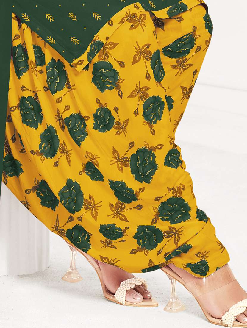women printed three quarter sleeve kurta patiala with dupatta set - 22500163 -  Standard Image - 4