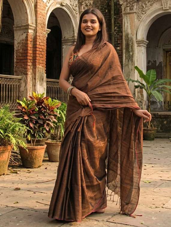 women solid handloom saree with blouse - 22500201 -  Standard Image - 1