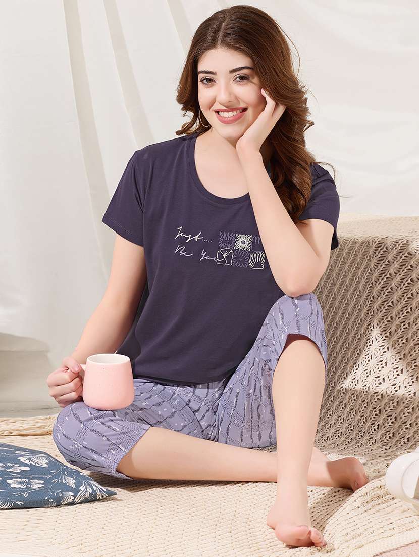 women printed round neck short sleeves capri set - 22500279 -  Standard Image - 4