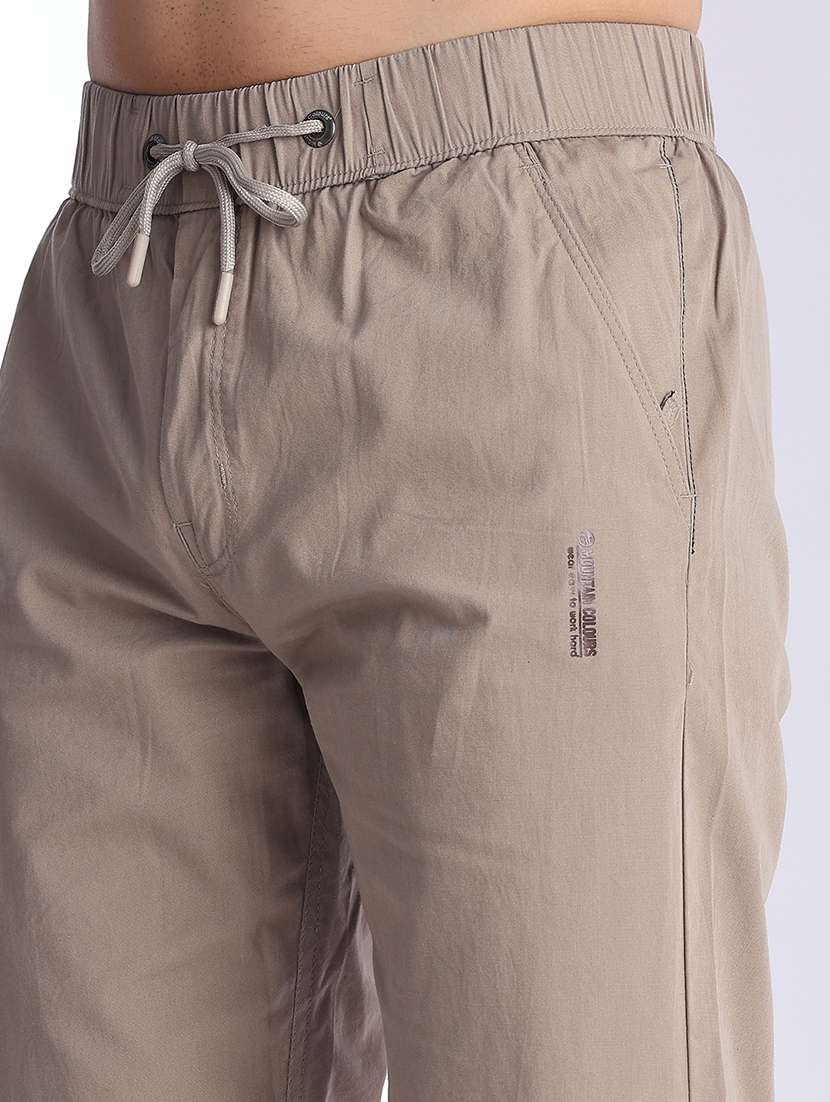 men solid mid rise regular fit three - fourth shorts - 22501000 -  Standard Image - 1