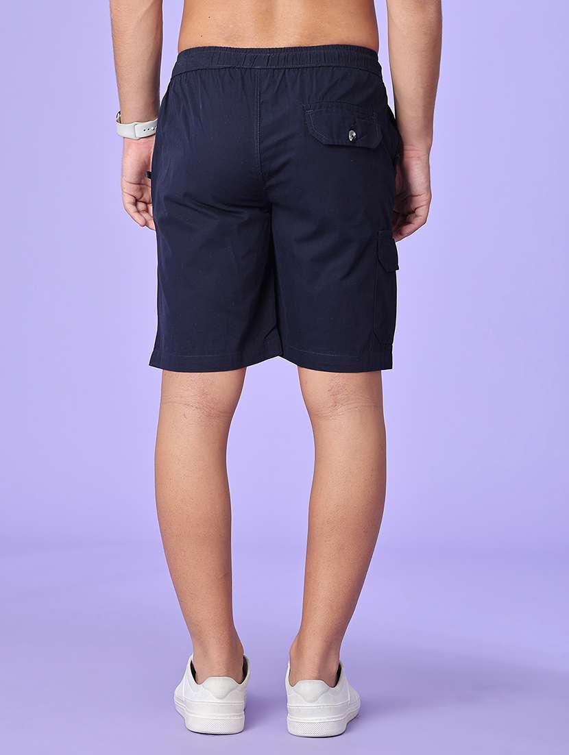 men solid mid rise regular fit cargo shorts - 22501055 -  Standard Image - 4