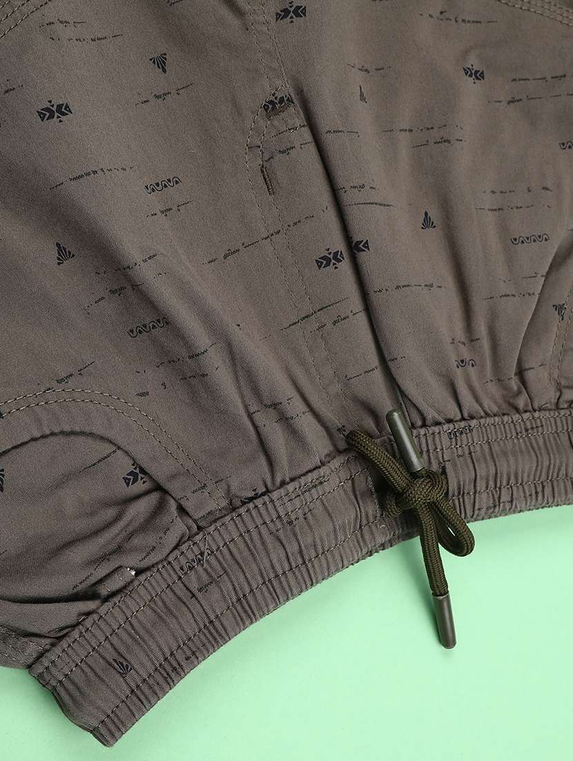 boys printed mid rise three fourth cargo shorts - 22501586 -  Standard Image - 4