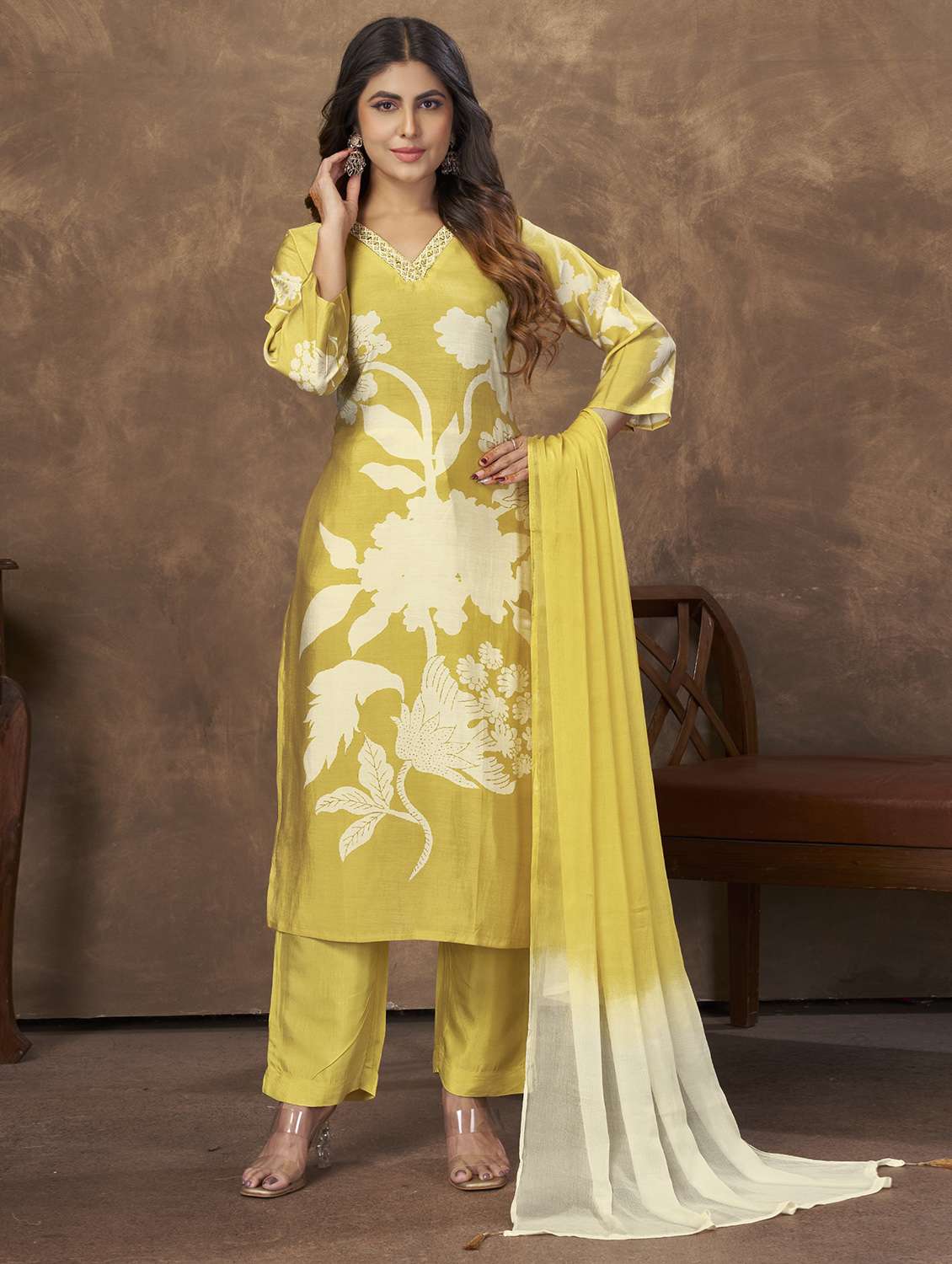 women floral three quarter sleeve kurta pant with dupatta set