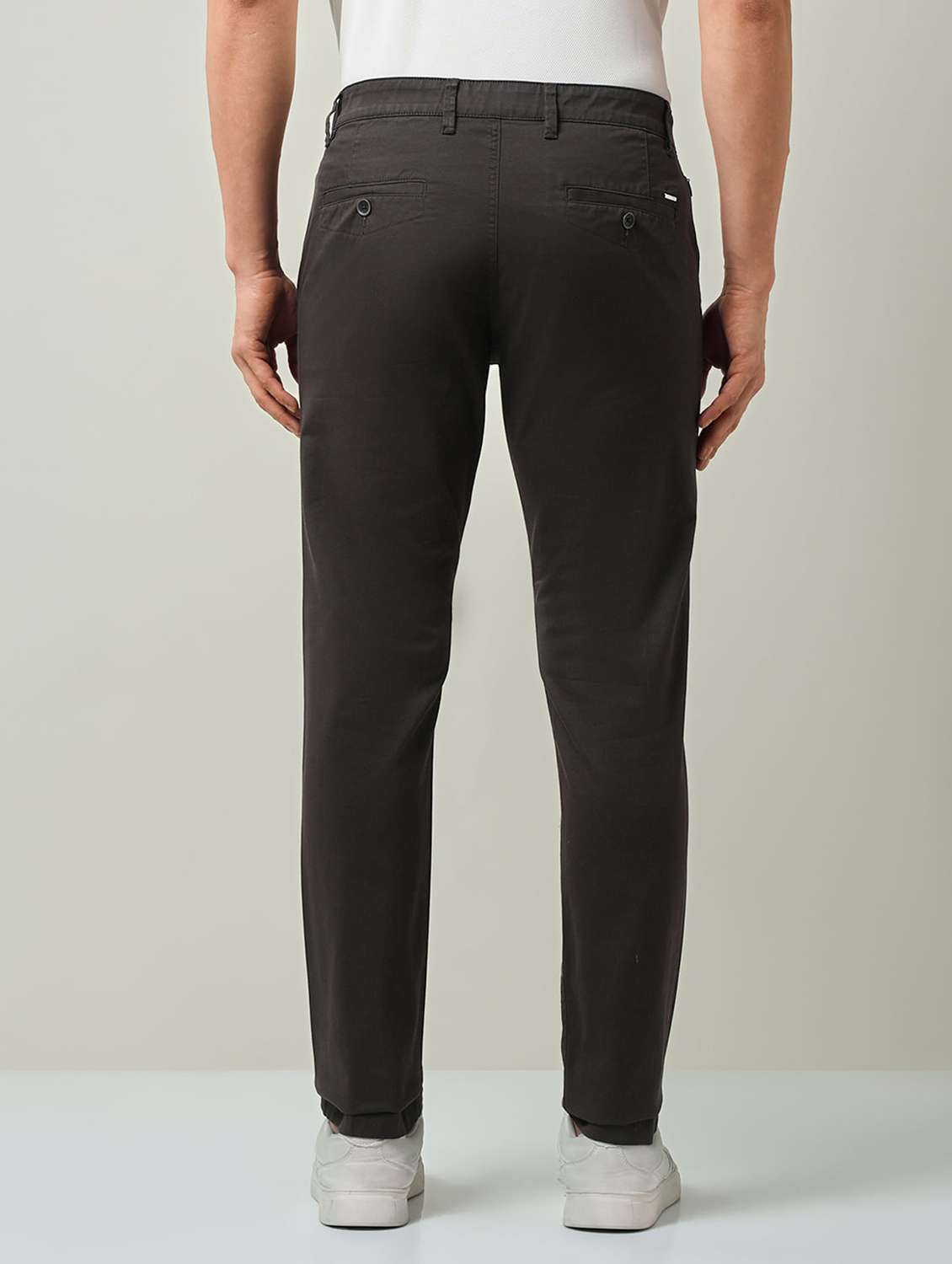 men solid mid rise chinos casual trouser - 22501906 -  Standard Image - 4