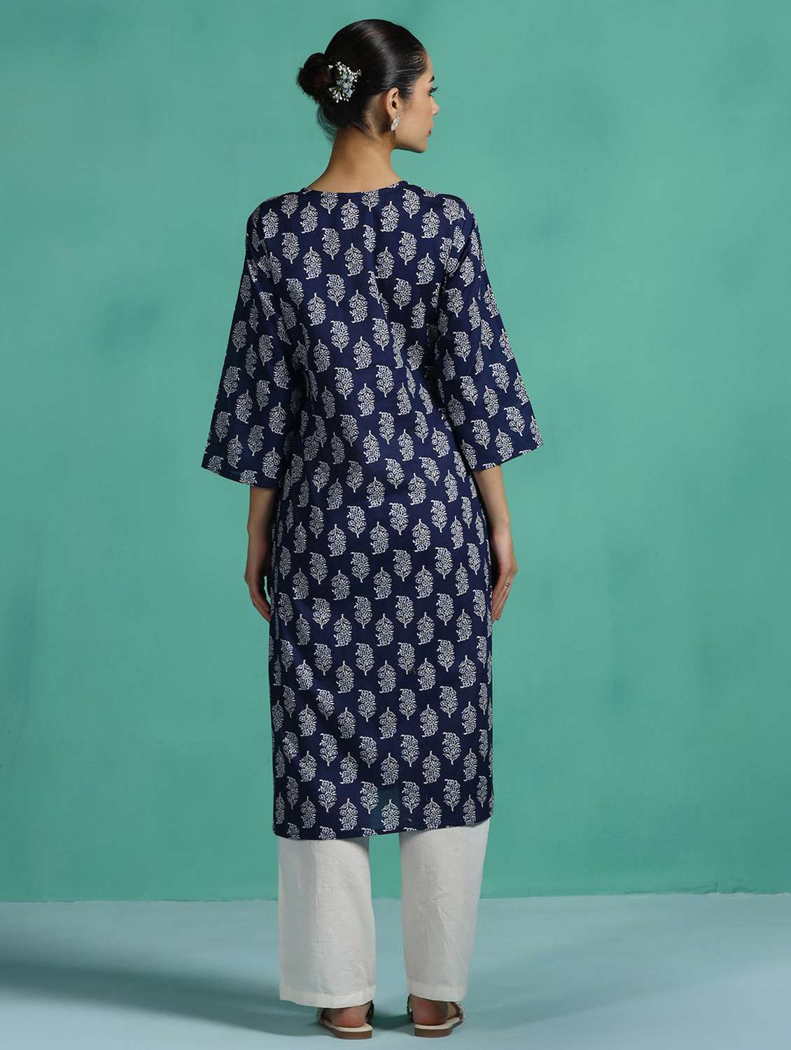 women printed three quarter sleeve straight kurta - 22502059 -  Standard Image - 4