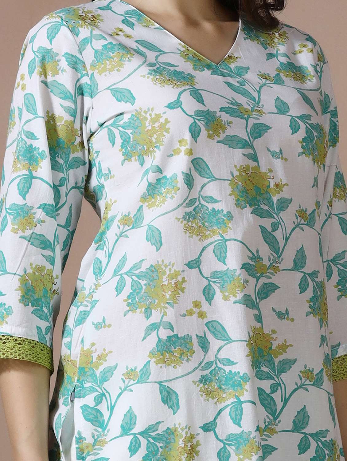 women floral printed three quarter sleeve straight kurta - 22502060 -  Standard Image - 1
