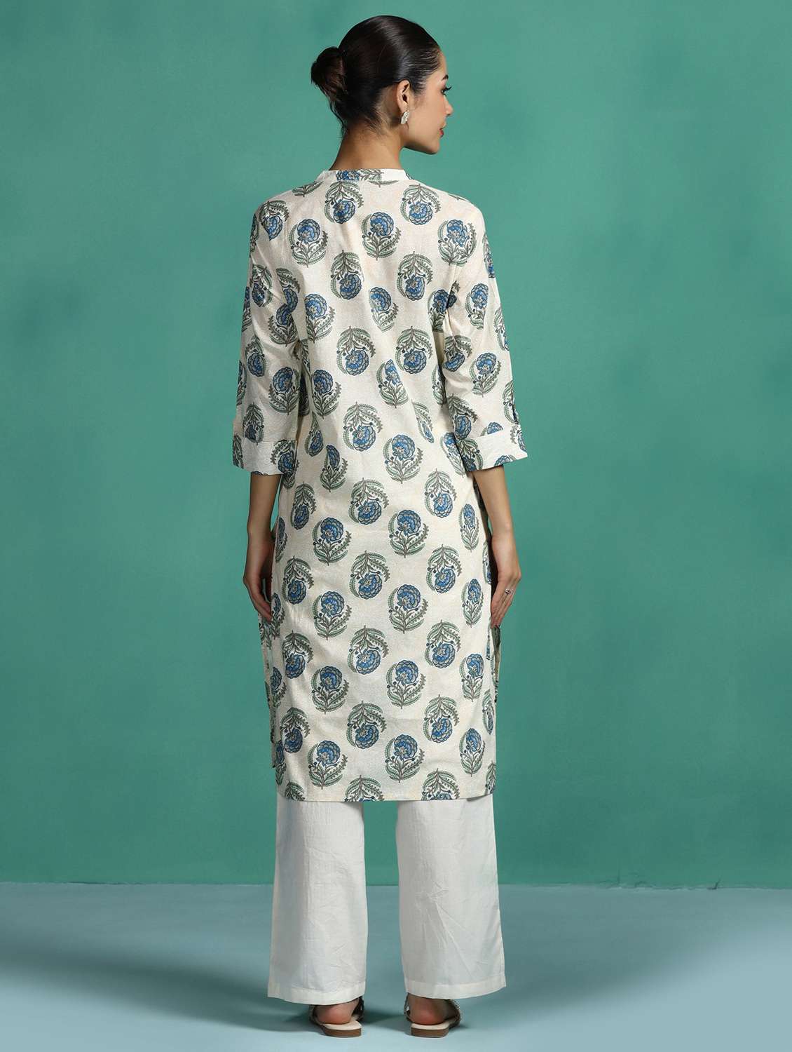 women floral printed three quarter sleeve straight kurta - 22502062 -  Standard Image - 4