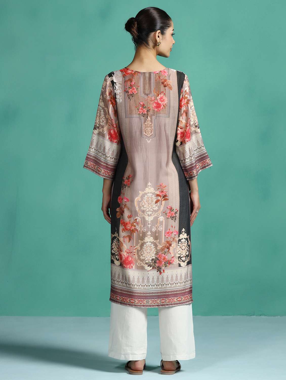 women printed three quarter sleeve straight kurta - 22502069 -  Standard Image - 4