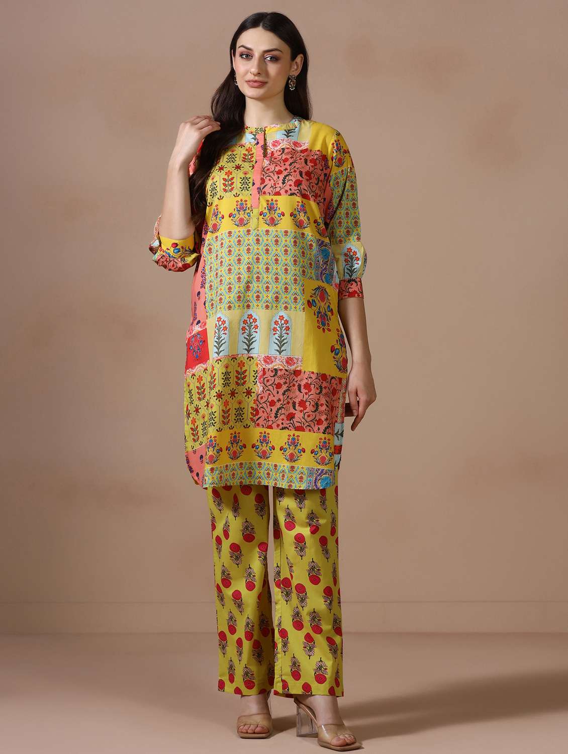 Women Printed Three Quarter Sleeve Kurta Pant Set - 22502087 -  Standard Image - 1