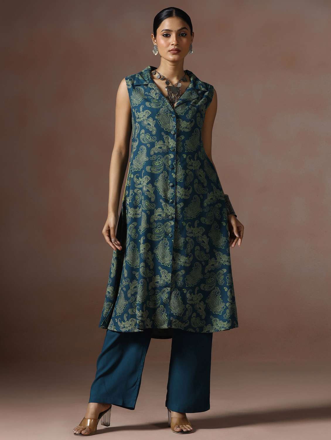 women printed sleeveless kurta pant set - 22502097 -  Standard Image - 1