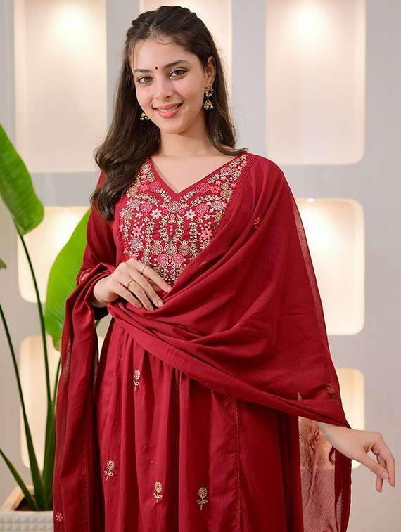 women embroidered three quarter sleeve kurta pant with dupatta set - 22502254 -  Standard Image - 1