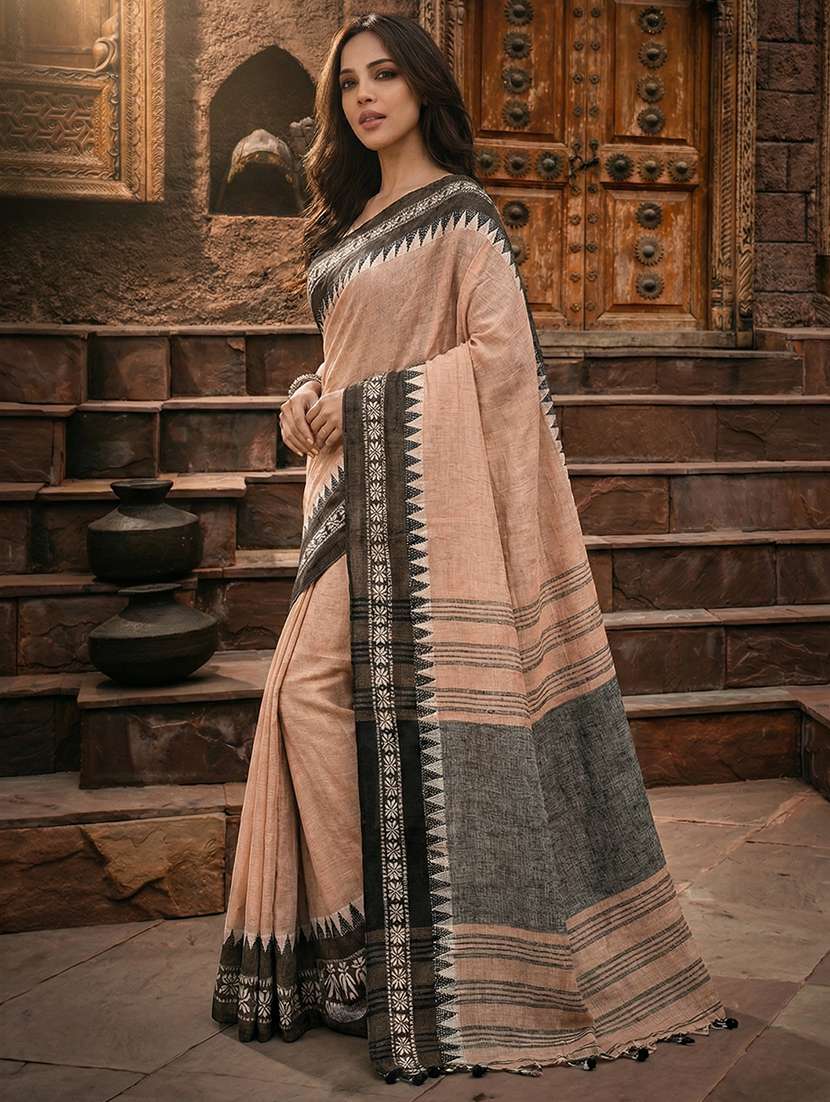 women solid with bordered handloom saree with blouse - 22502593 -  Standard Image - 1