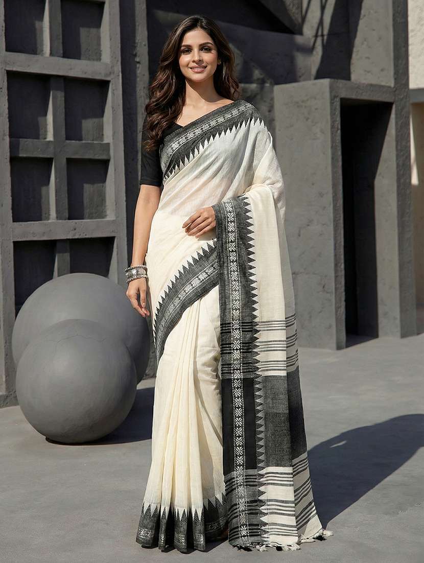 women solid with bordered handloom saree with blouse
