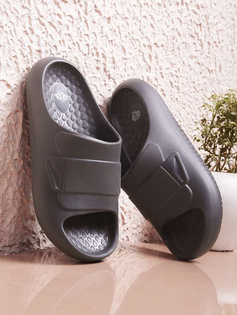 men grey slip on slider