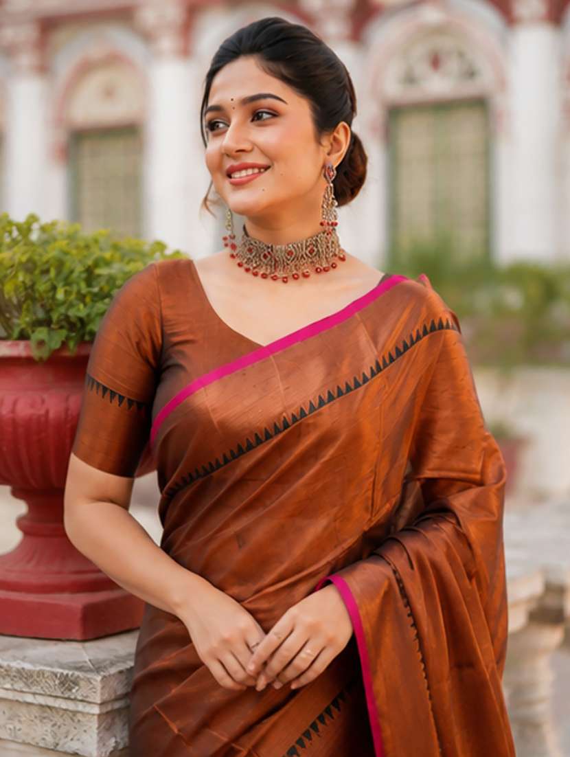 women solid handloom saree with blouse - 22502860 -  Standard Image - 1