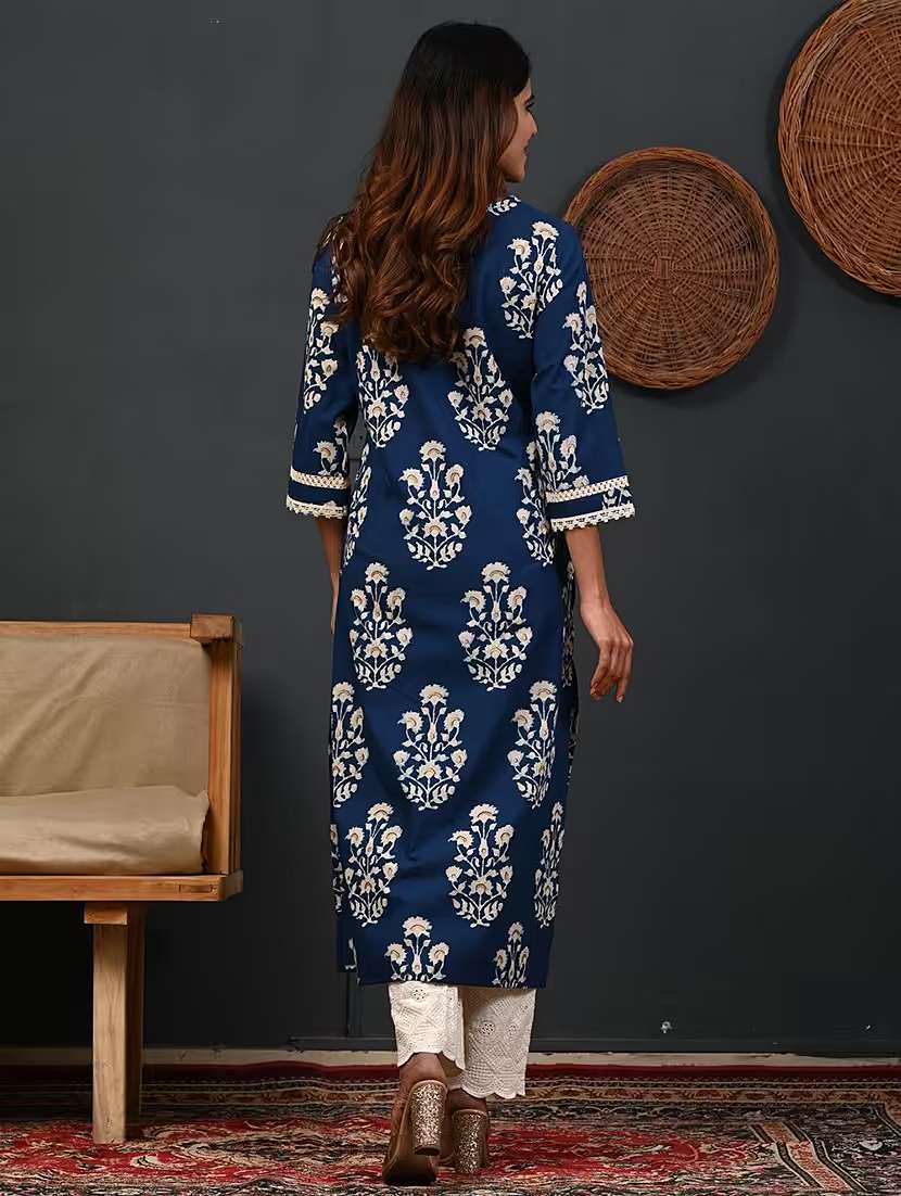 women printed three quarter sleeve straight kurta - 22502919 -  Standard Image - 4