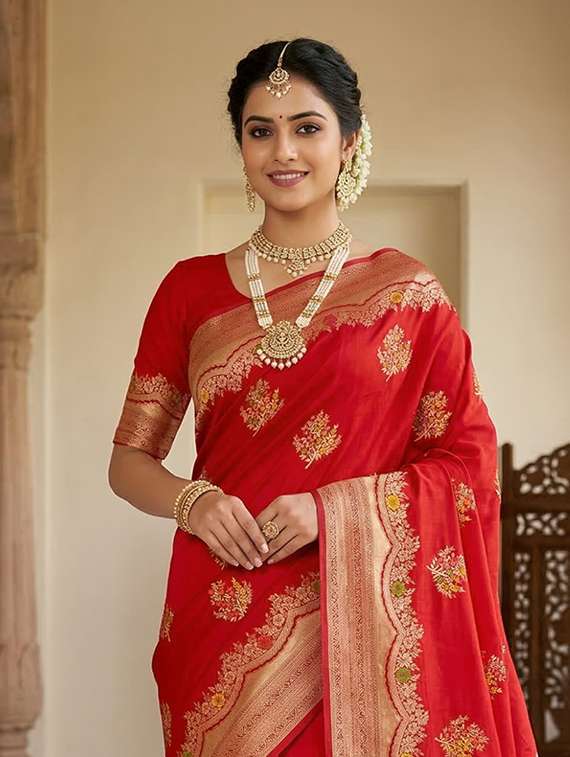 women self design banarasi saree with blouse - 22503003 -  Standard Image - 1