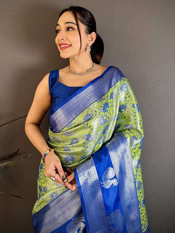 women self design banarasi saree with blouse - 22503075 -  Standard Image - 1