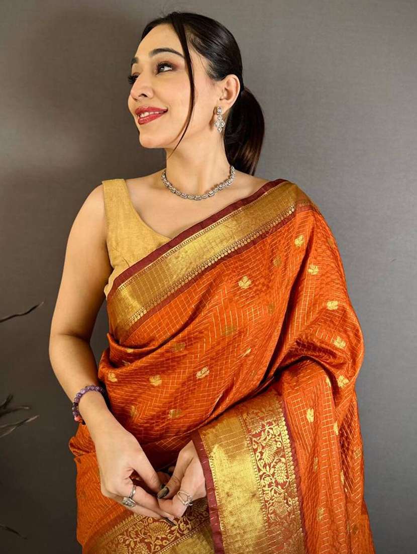 women self design bordered saree with blouse - 22503104 -  Standard Image - 1