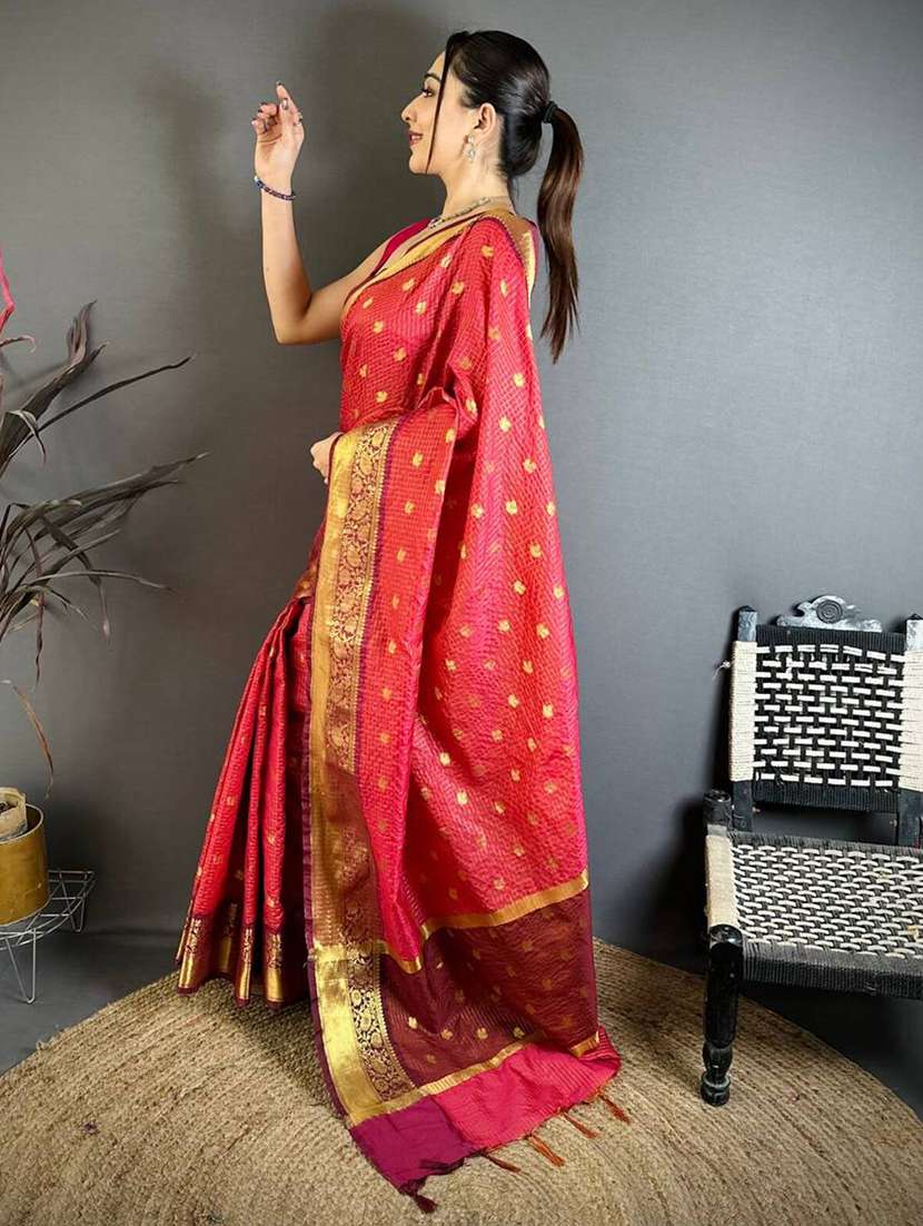 women self design bordered saree with blouse - 22503106 -  Standard Image - 1