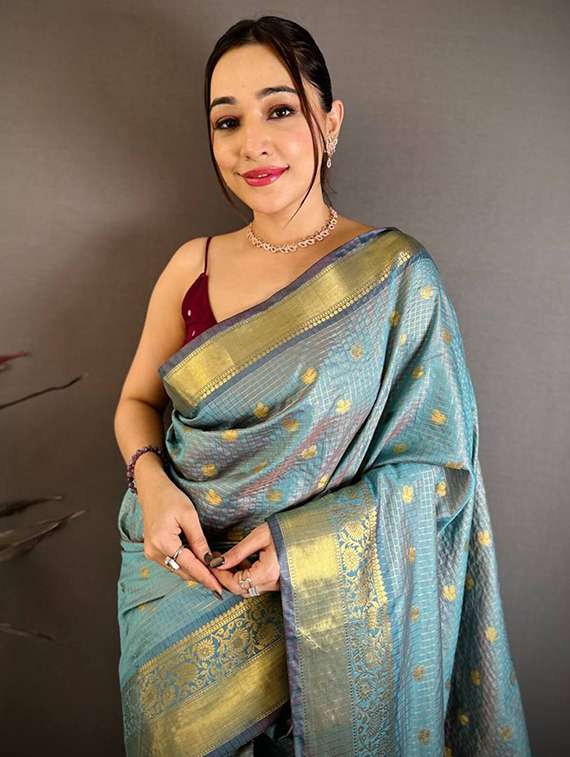 women self design bordered saree with blouse - 22503109 -  Standard Image - 1