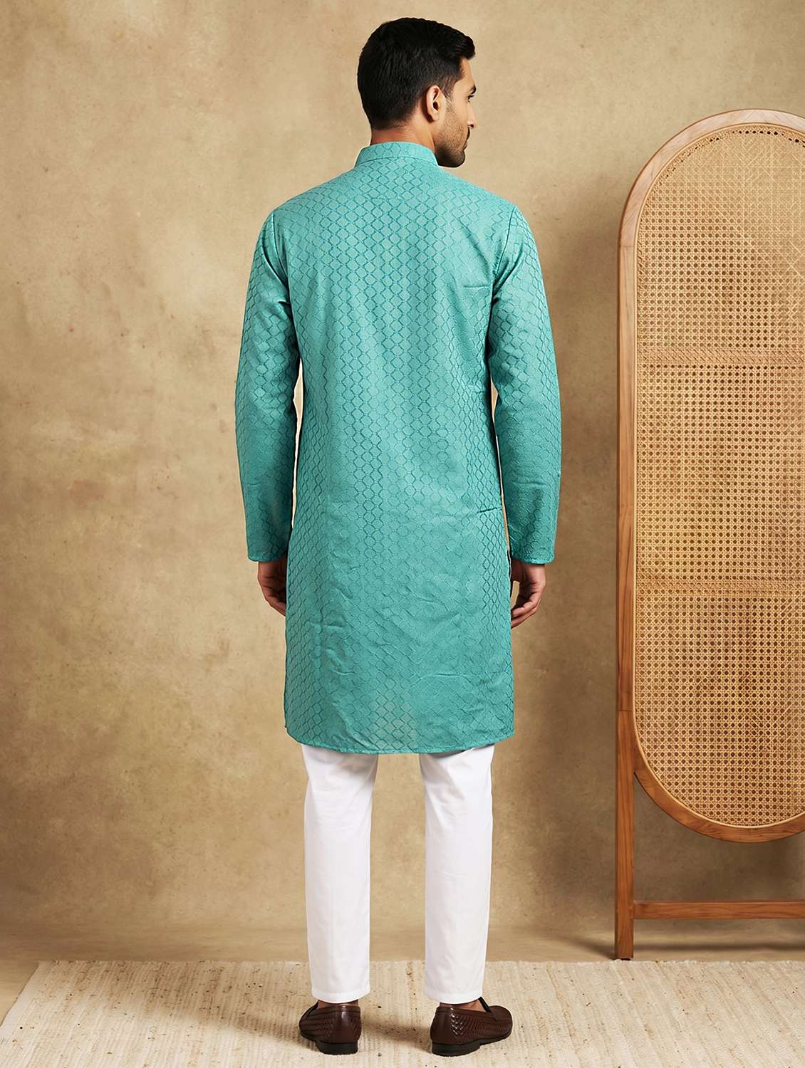 Men Self Design Mandarin Neck Kurta Pyjama Set - 22503153 -  Standard Image - 4