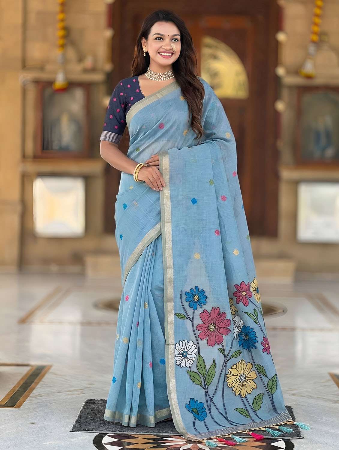 women floral printed saree with blouse - 22503224 -  Standard Image - 1