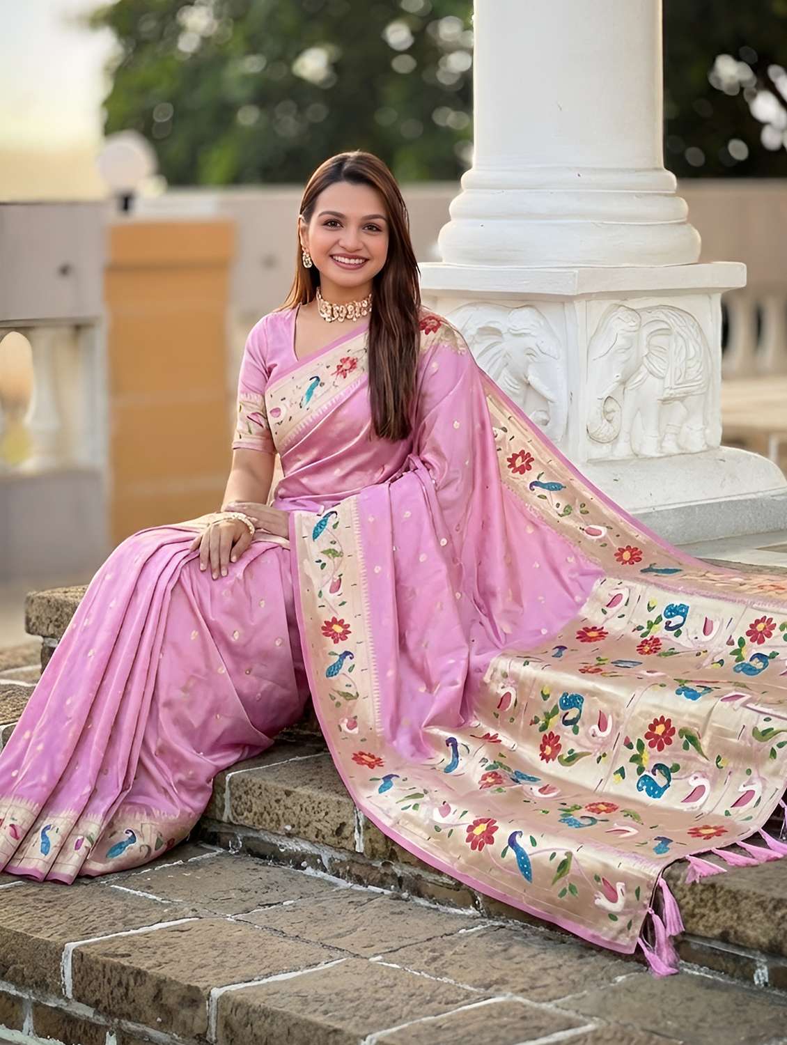 Women Self Design Paithani Saree With Blouse - 22503244 -  Standard Image - 4